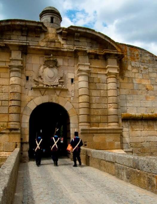 Villa Mendes Oliva アルメイダ エクステリア 写真